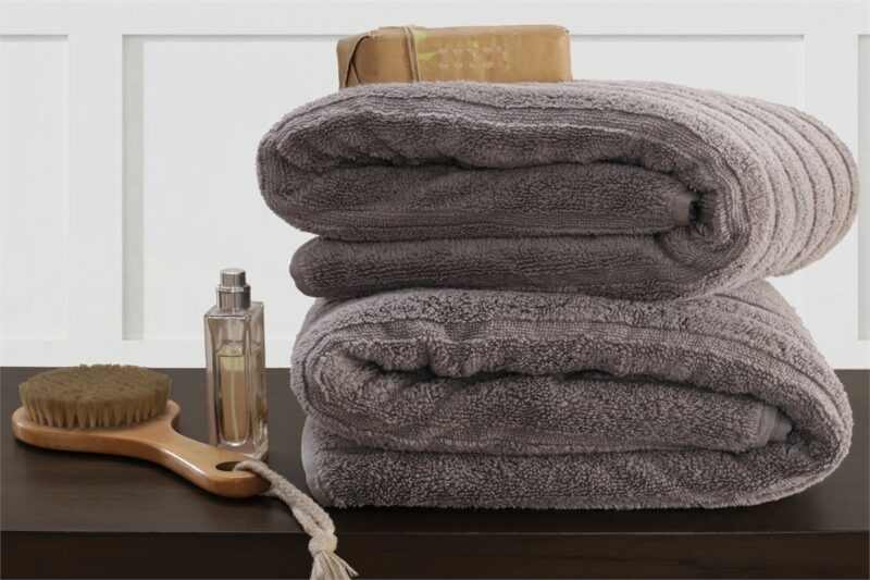 casper bath towel (70 x 140cms)