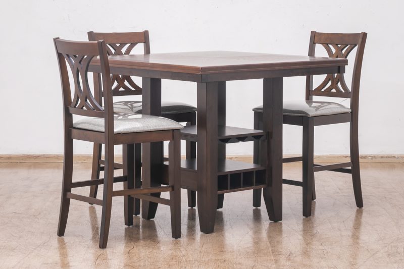 skandi dining table + 4 chairs