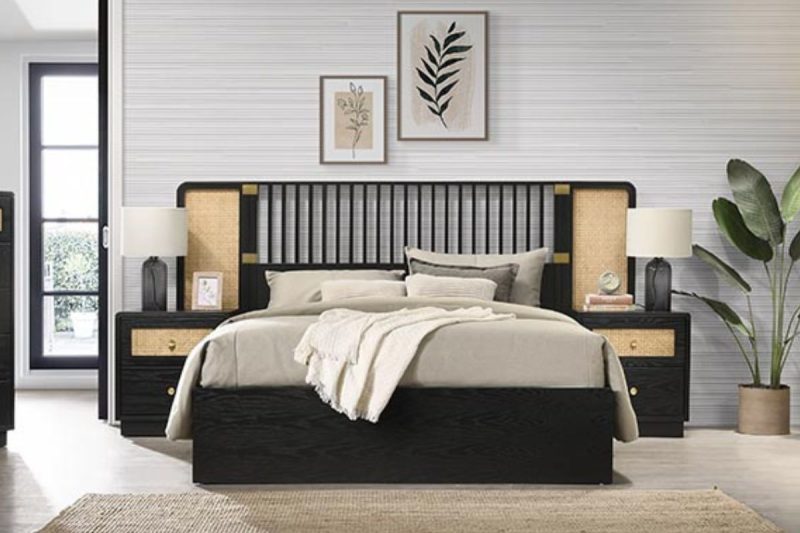 trinity king bed + 2 nightstands