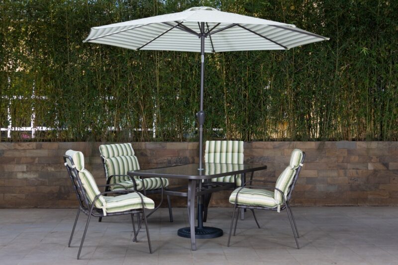naivasha 4 seater outdoor dining table + 4 chairs + umbrella
