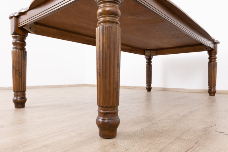 burray dining table + 8 chairs