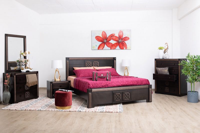 LAMU Queen Bed + 2 Nightstands