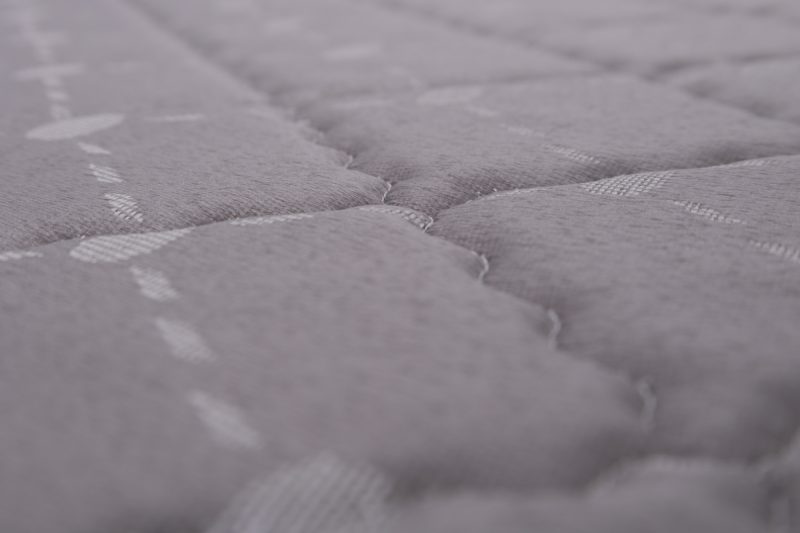SINZIA Queen Size Spring Mattress