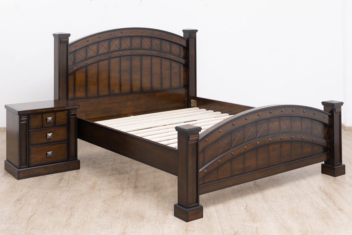 CALIFORNIA Queen Bed + 2 Nightstands
