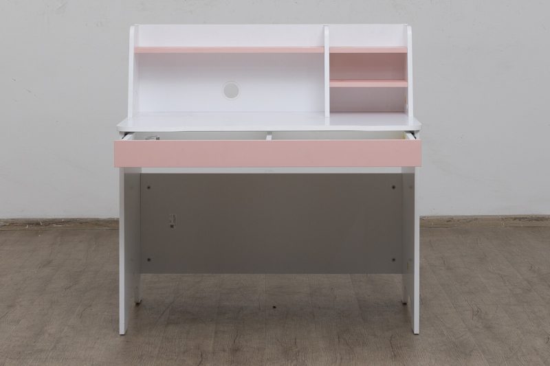MAJE Study Desk