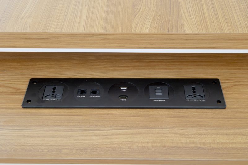rd0511-1800 - l - executive desk