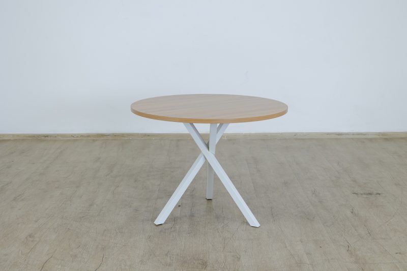 mad05-0808 - round meeting table