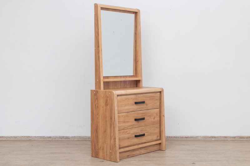 derry queen bed + 1 nightstand + dresser mirror