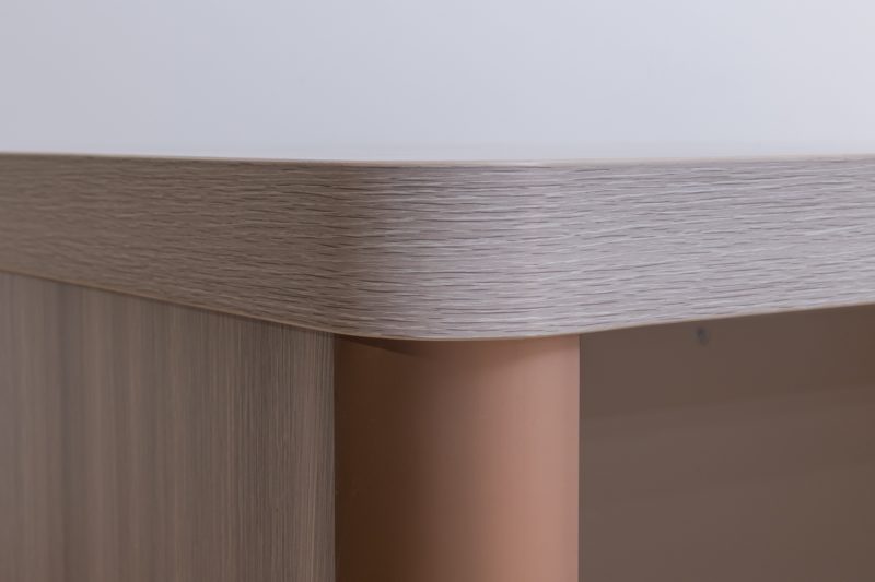 mca02-2018 - executive desk