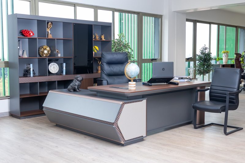 mqa03-2418 -2.4m- executive desk