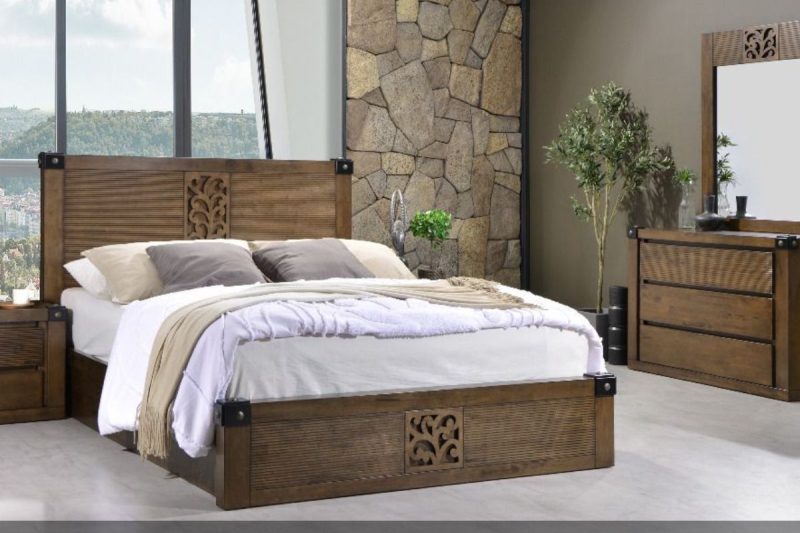 floral king bed + 2 nightstands