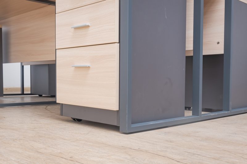 oz-8004-24- 4 way workstation