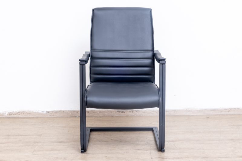 lancia (am 2020c)- visitor chair (copy)