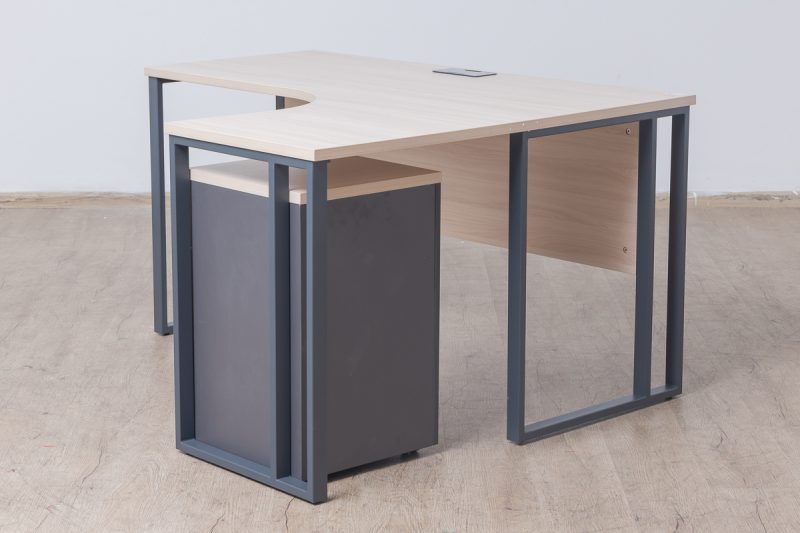 oz-8008-14 - executive  desk