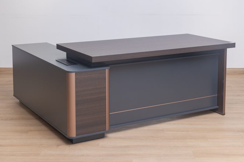 mza04-1816-executive desk