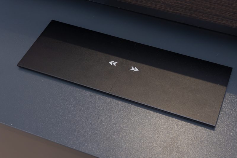 mza04-1816-executive desk