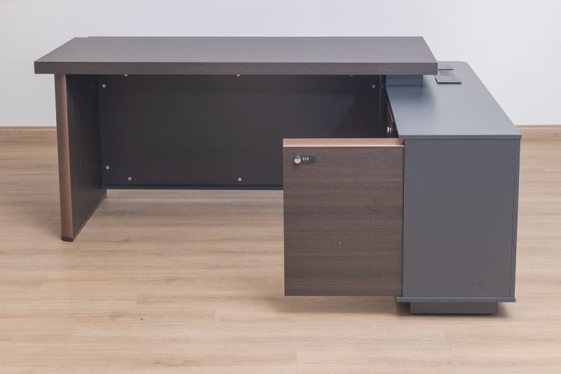 mza04-1816-executive desk