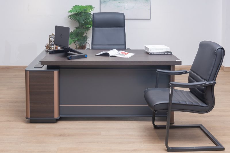 mza04-1816-executive desk