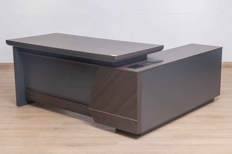 mza04-1816-executive desk