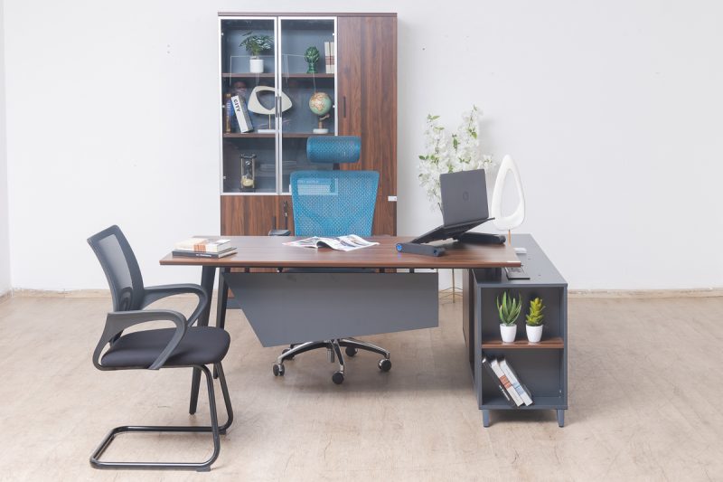 oz-2911-18 - executive desk (copy)