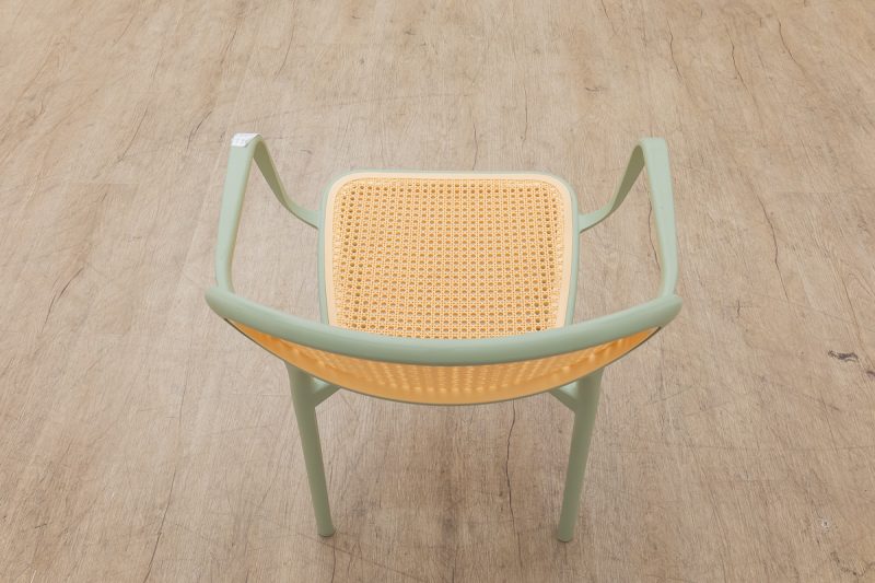 crosby plastic chair