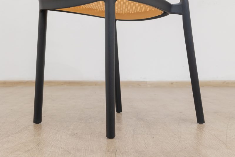 crosby plastic chair