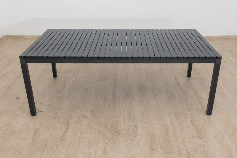 theo outdoor table