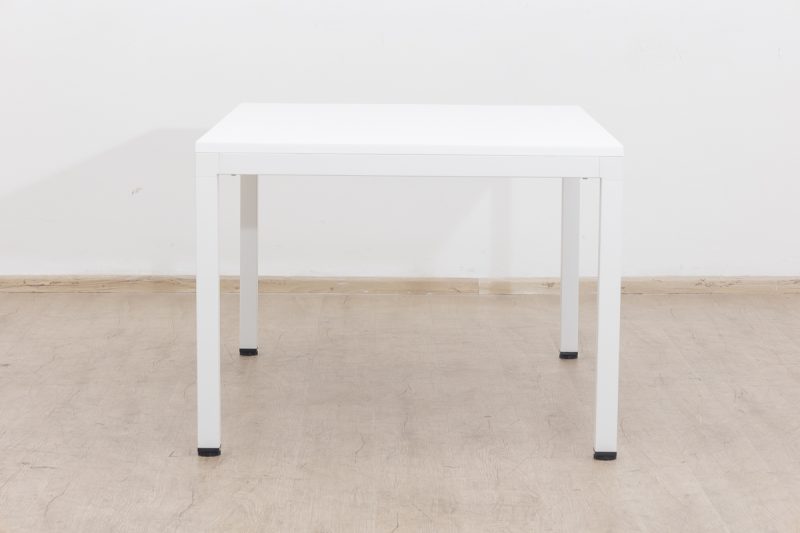 theo outdoor table