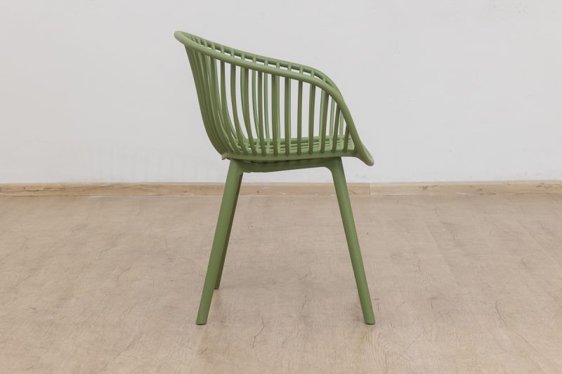 ariel plastic chair
