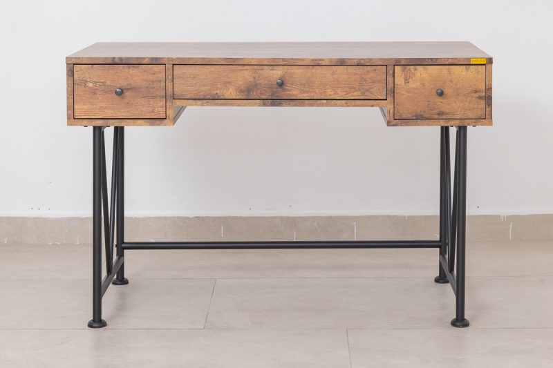 anton study desk
