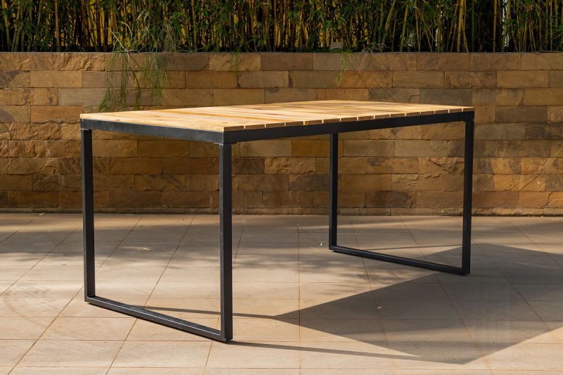 nod outdoor dining table + 6 chairs