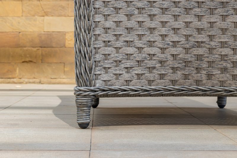 sally outdoor dining table + 6 chairs