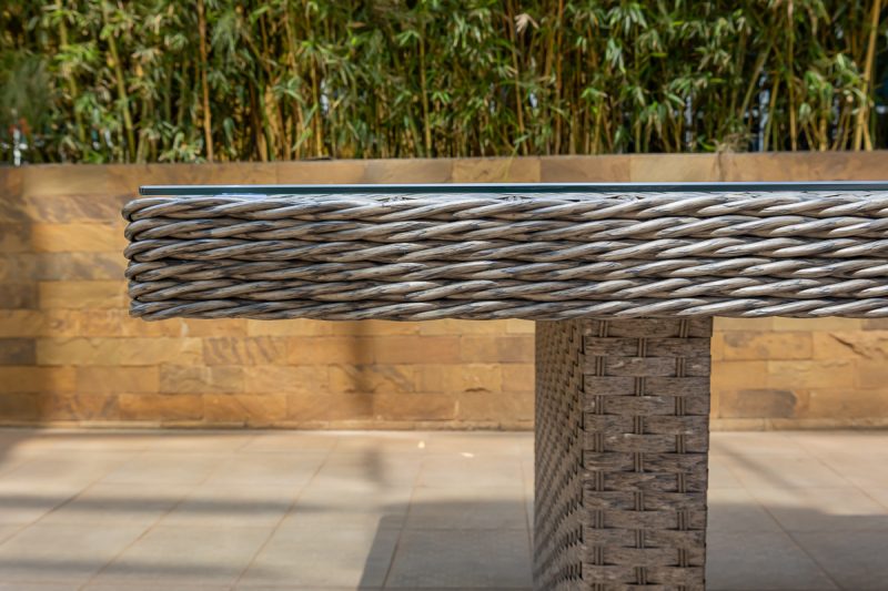 sally outdoor dining table + 6 chairs