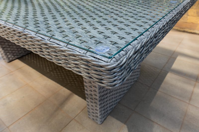 sally outdoor dining table + 6 chairs