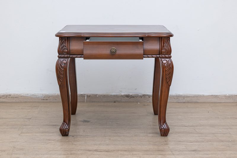 medallion end table