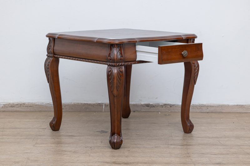 medallion end table
