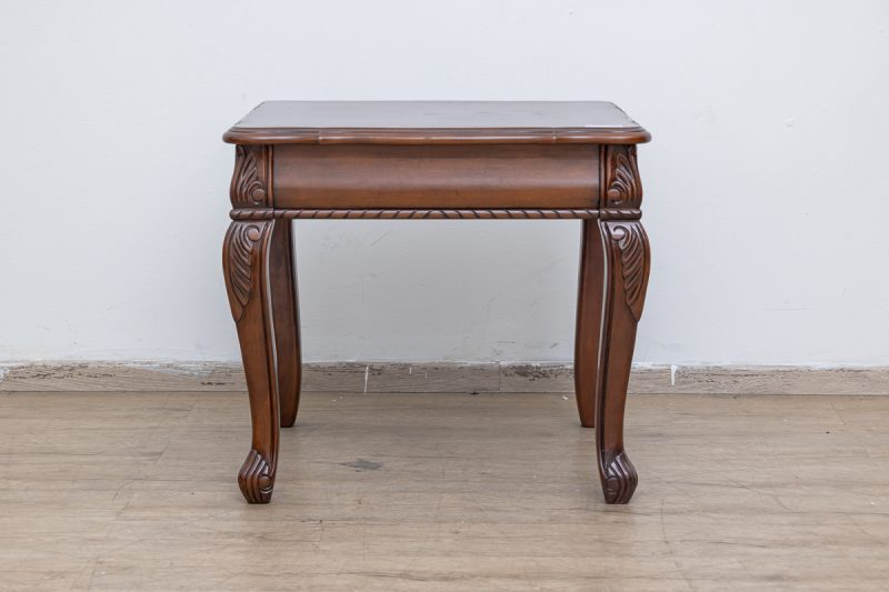 medallion end table