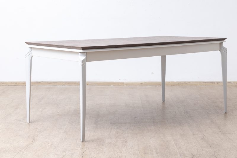 basalto dining table