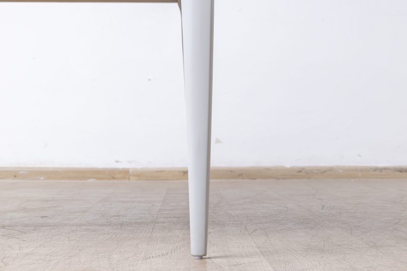 basalto dining table