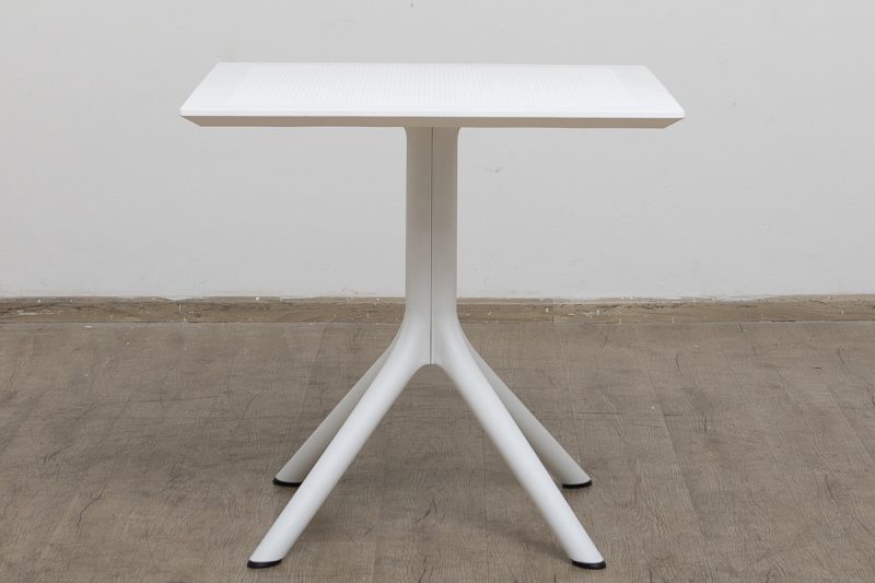 avro table (copy)