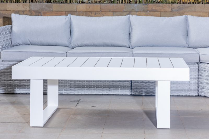 dune outdoor corner sofa + coffee table