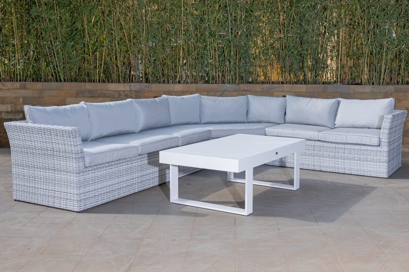 dune outdoor corner sofa + coffee table