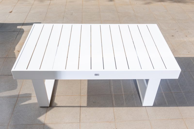 dune outdoor corner sofa + coffee table