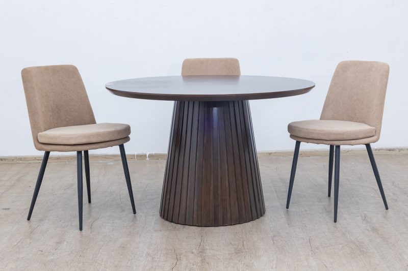 piper-1.2m - dining table + 4 cardiff chairs (copy)