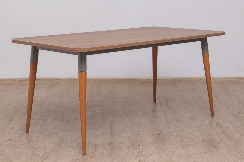 flemens dining table