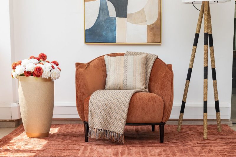 riva fabric accent chair