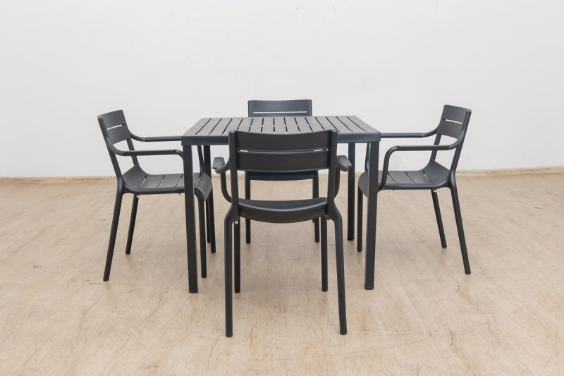 langston outdoor dining table + 4 ace chairs