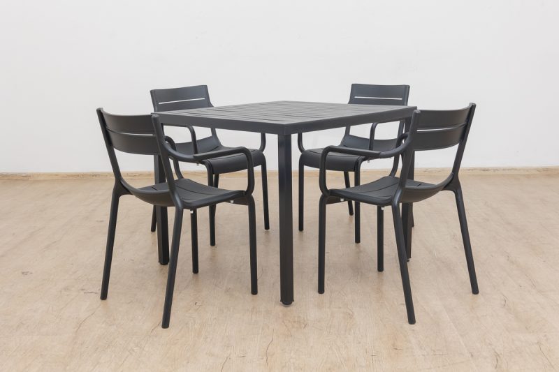 langston outdoor dining table + 4 ace chairs