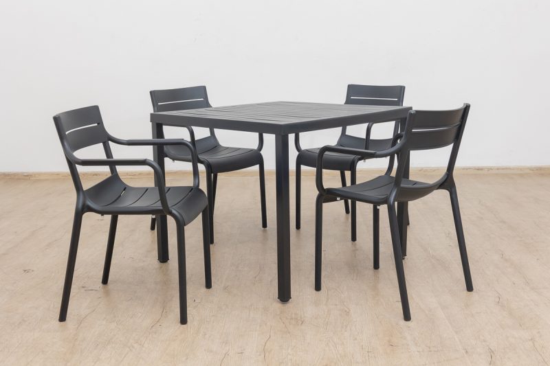 langston outdoor dining table + 4 ace chairs