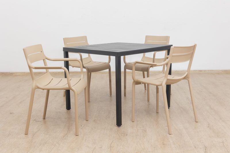 langston outdoor dining table + 4 ace chairs